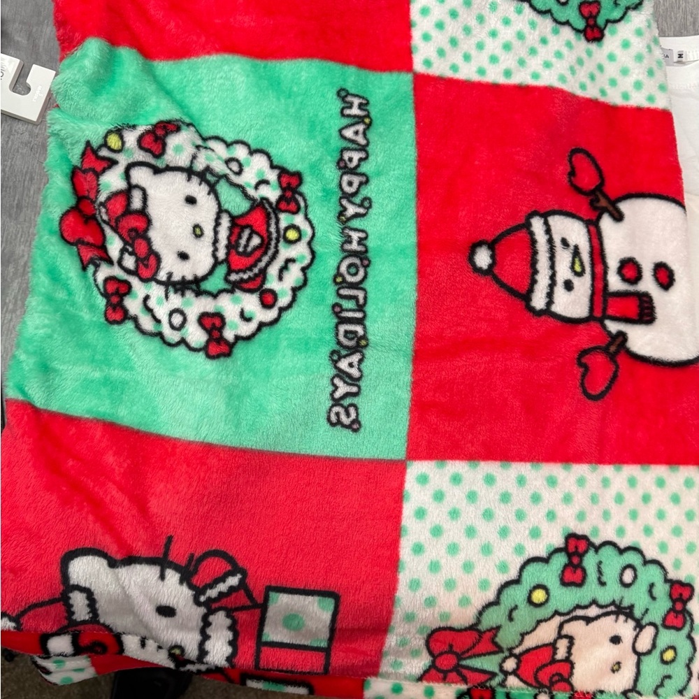 Hello Kitty Red and Green blanket